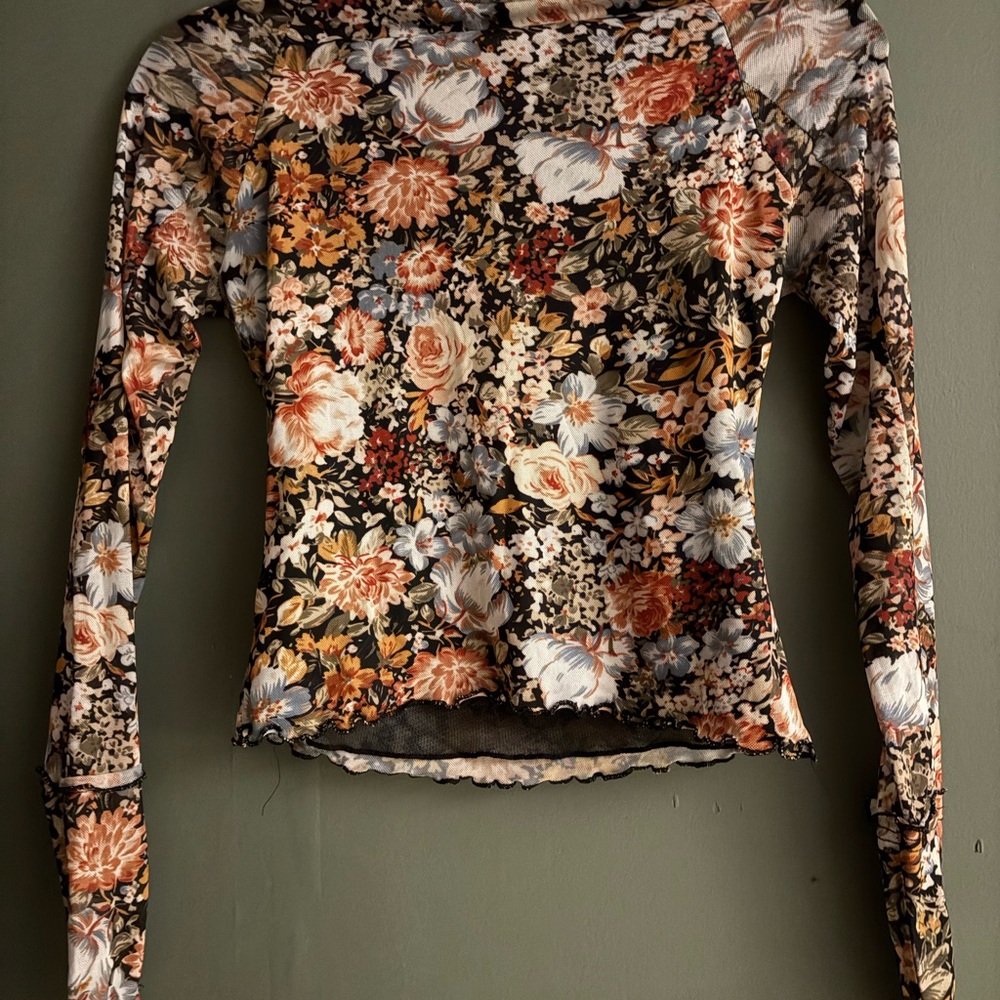 Promesa Multicolor Floral Long Sleeve Top
